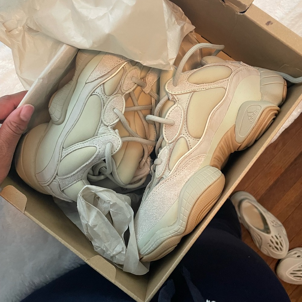 Yeezy 500 size 5